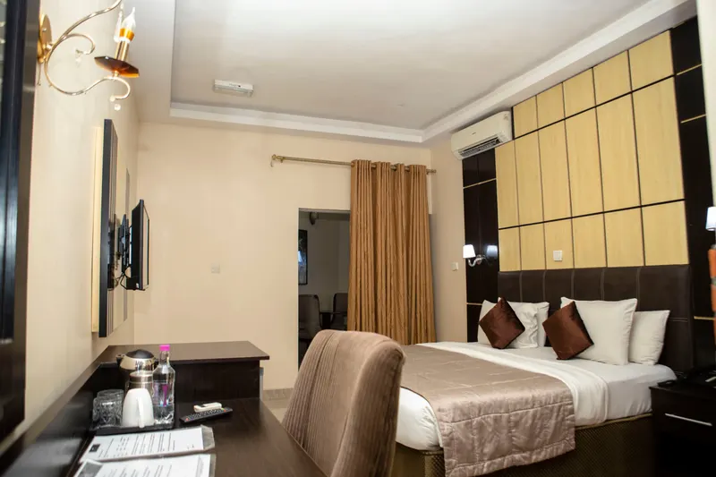 Diplomatic Suite — photo 5